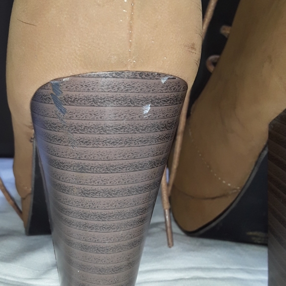 KATHY JEAN WOMENS 4 INCH HEEL ANKLE BOOT. SIZE 8 - Picture 11 of 15